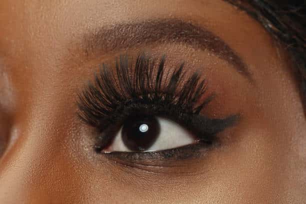 false lashes