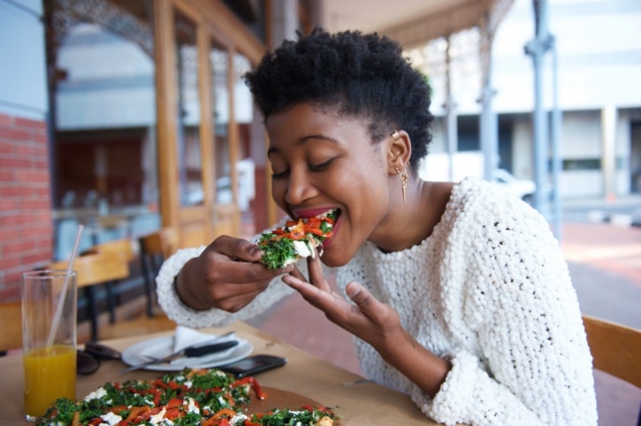 ARE YOUR FAVORITE FOODS TRIGGERING YOUR MIGRAINES?