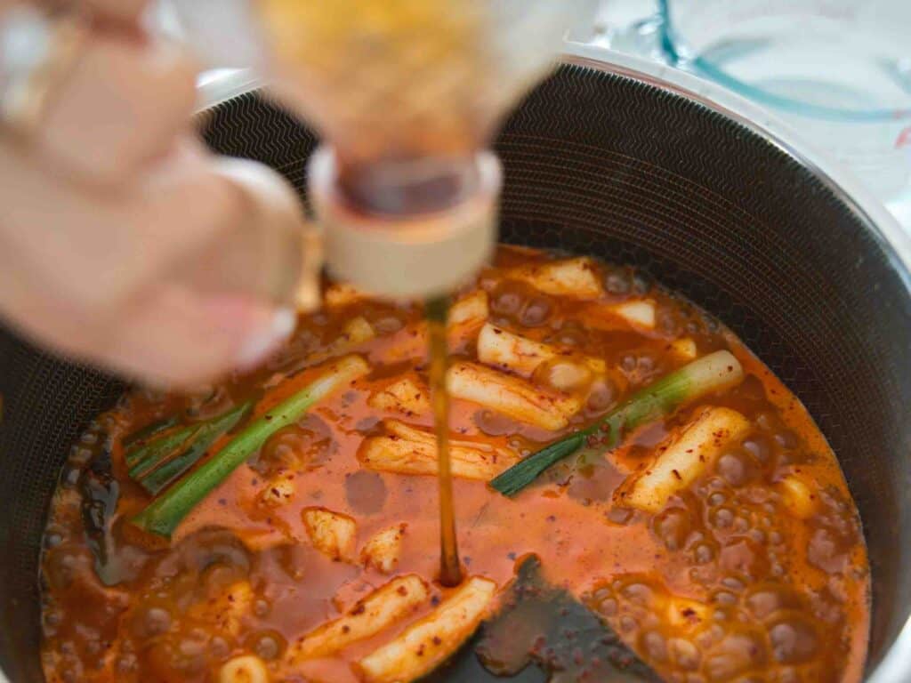 15-Minute EASY Vegan Tteokbokki - Spicy Korean Rice Cakes. 10