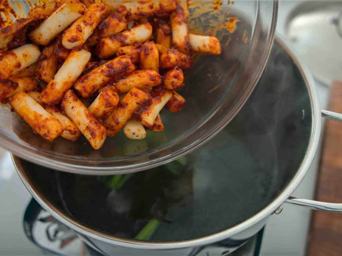 15-Minute EASY Vegan Tteokbokki - Spicy Korean Rice Cakes. 9