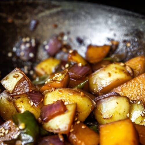 Omma’s Gamja Jorim (Braised Potatoes) 3 Omma's Gamja Jorim (Braised Potatoes)