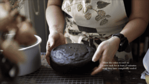 Vegan Mint Chocolate Cake with Simple Chocolate Buttercream Frosting 11