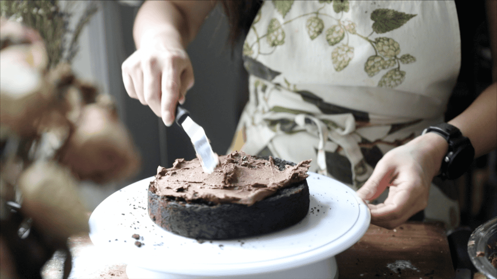Vegan Mint Chocolate Cake with Simple Chocolate Buttercream Frosting 2