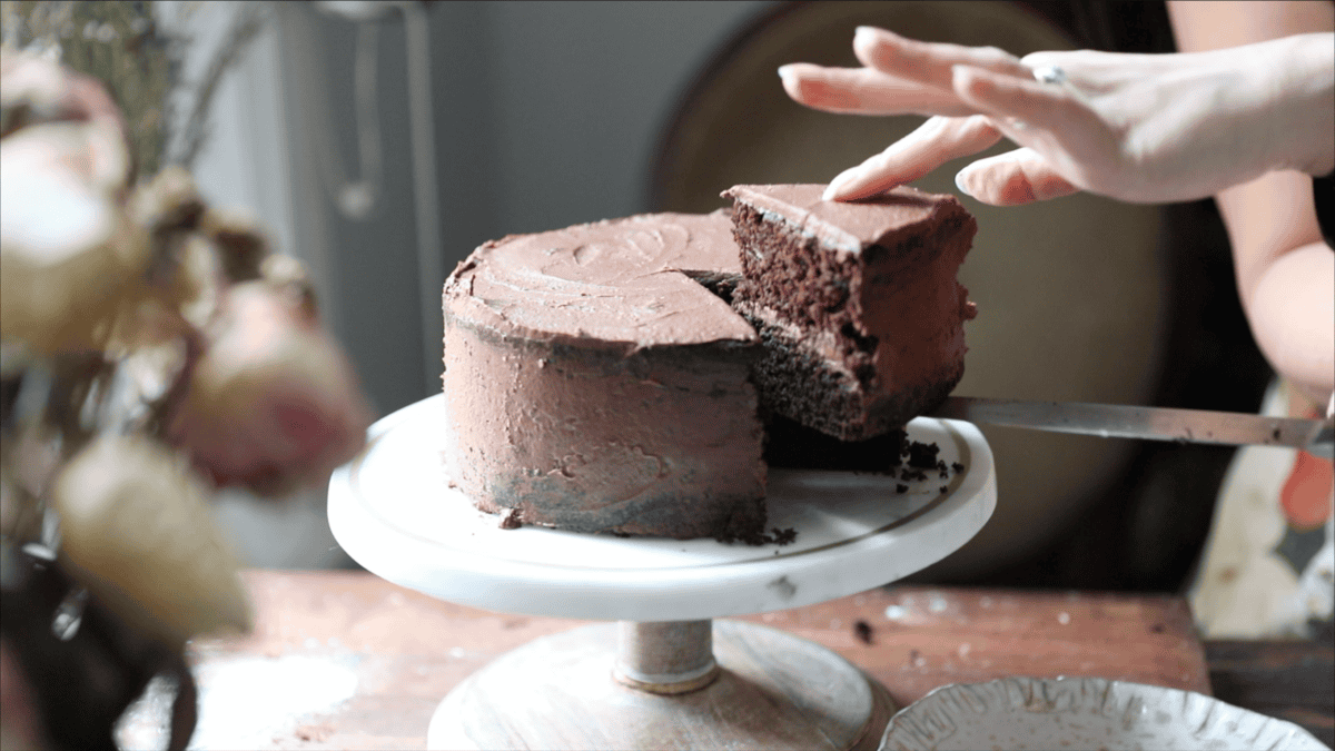 Stunning Pink Vegan Strawberry Cake (Fresh berries). 37