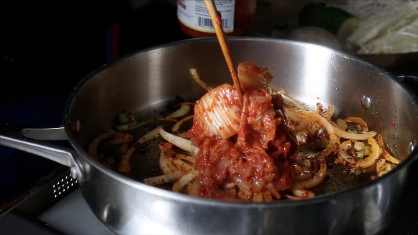Kimchi Soondooboo Jeongol 4 Kimchi Soondooboo Jeonol, adding the kimchi!