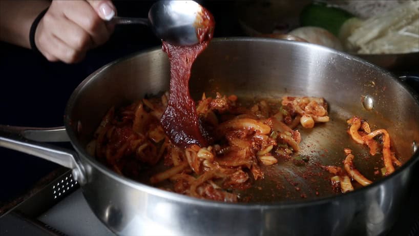 Kimchi Soondooboo Jeongol 5 Kimchi Soondooboo Jeonol, adding the Gochujang.