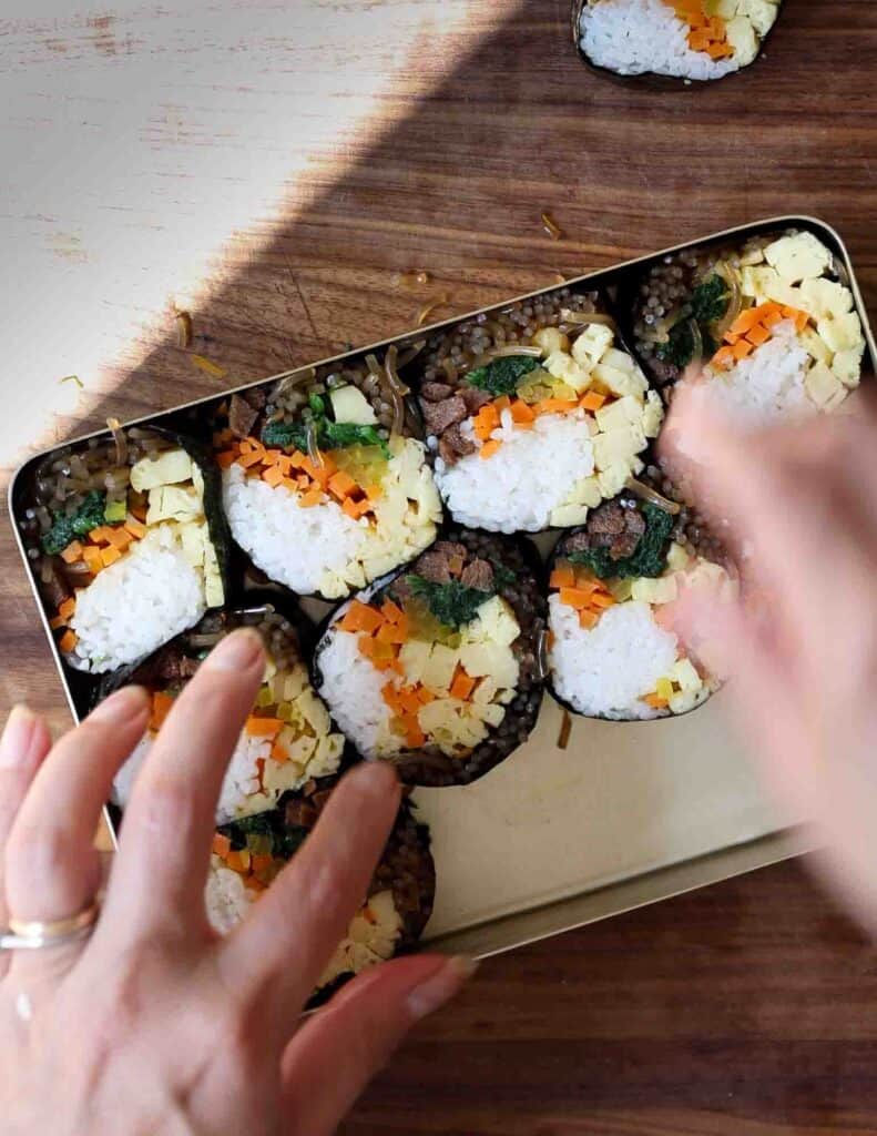 How to Make 4 Stunning Korean Kimbap Recipes. 25 packing chunky kimbap