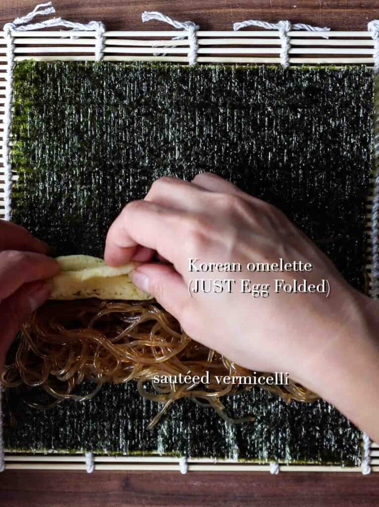How to Make 4 Stunning Korean Kimbap Recipes. 21 adding korean omelet to chunky kimbap
