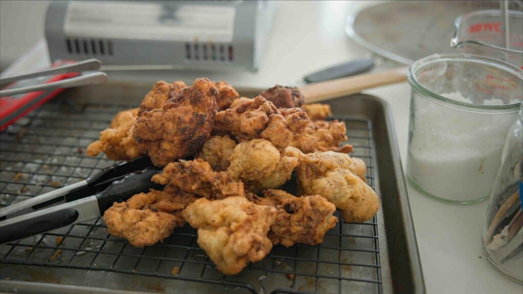 AMAZING Vegan Fried Chicken Recipe (2 Korean Sauces) 12 Vegan-fried-chicken-on-cooling-rack
