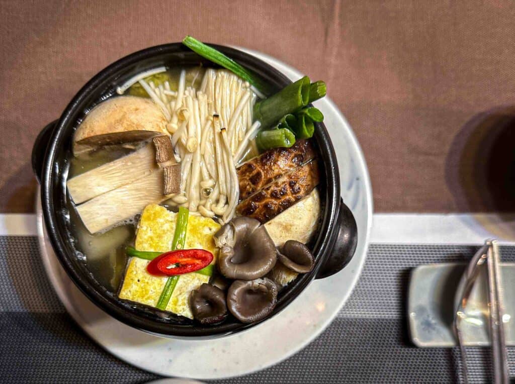 10 Tips To Traveling Vegan in Korea: A Comprehensive Guide. 13 mushroom hotpot at jihwaja-0333