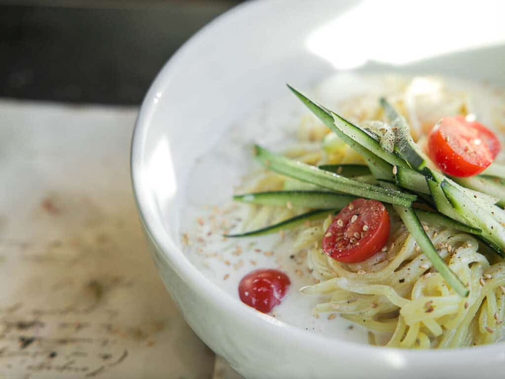 Easy and Authentic Cold Kong Guksu Recipe (Vegan). 2 close-up-image-of-kong-guksu