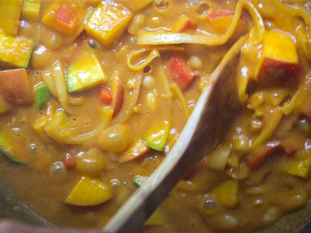 Hi-Protein Delicious Vegan Pumpkin Curry with Tofu. 2 thickening pumpkin curry