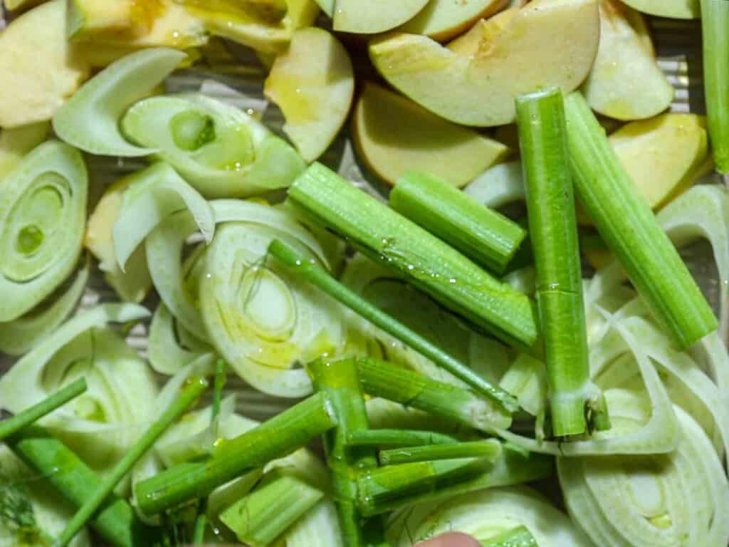 Easy and Healthy Miso & Butternut Squash Soup Recipe. 14 tray of fennel and apples