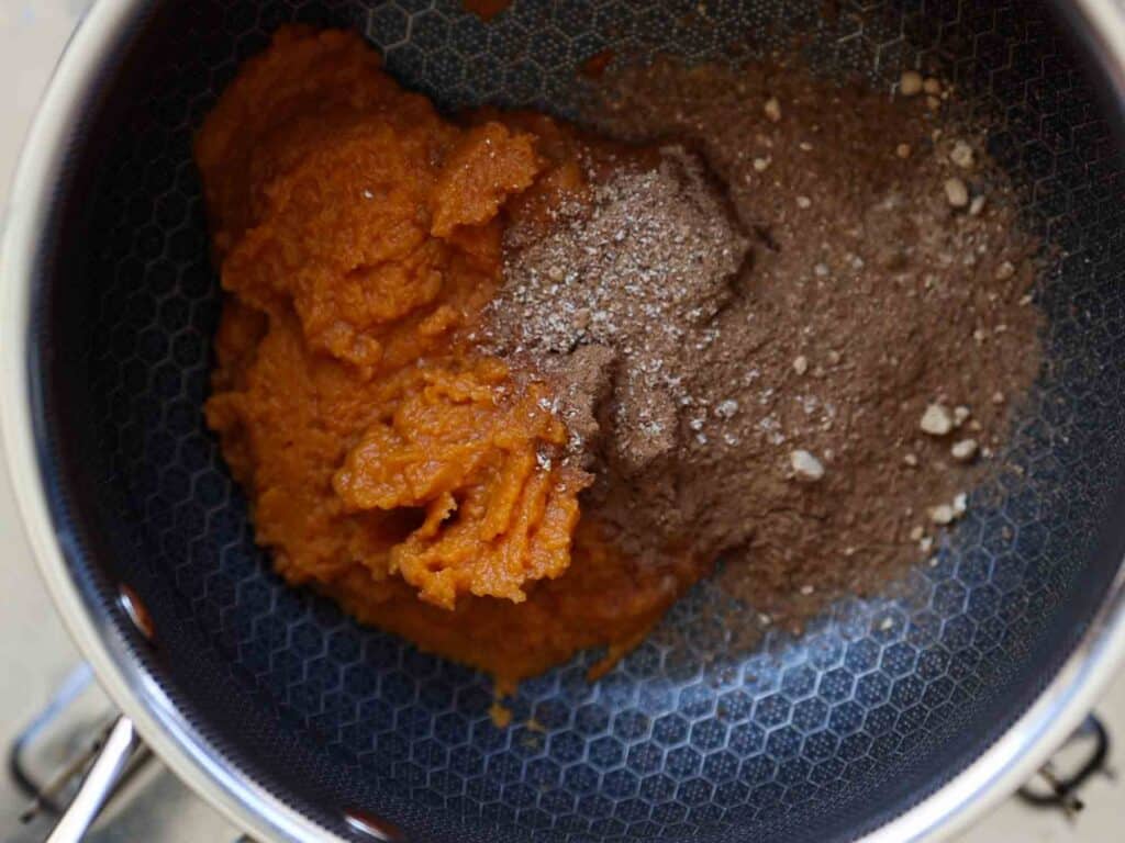 Easy Vegan Pumpkin Spice Syrup (Starbucks Copycat!). 8 pumpkin puree and spice blend in pot