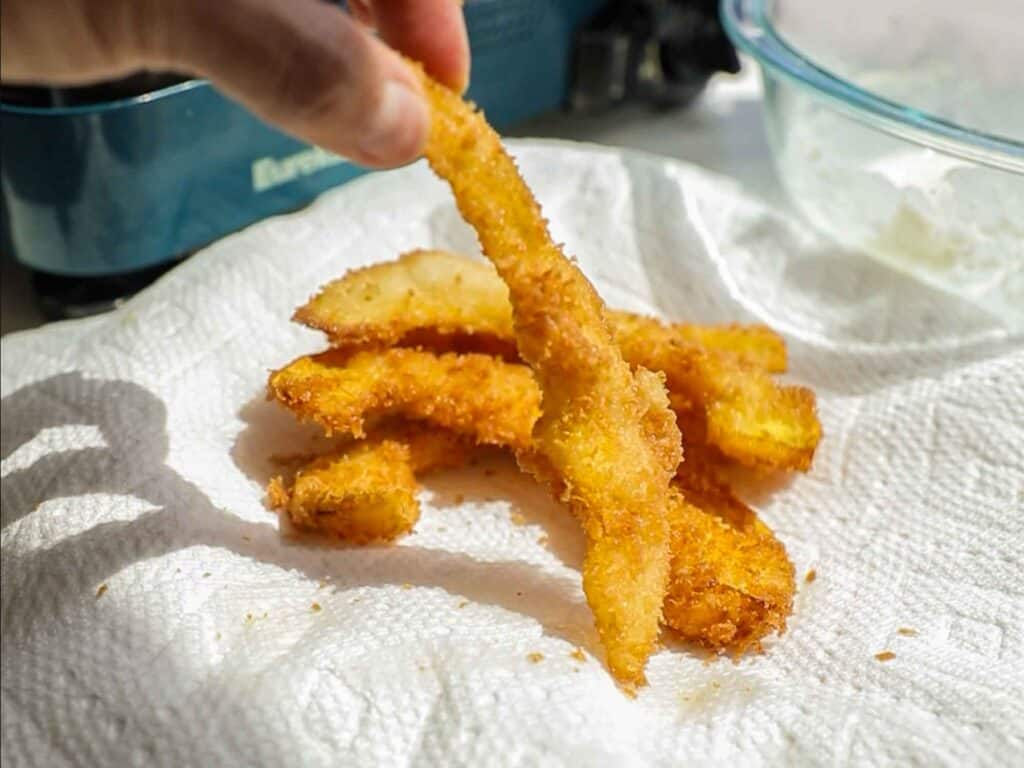 Easy Creamy and Spicy Pumpkin Ramen Recipe (Vegan). 14 close up of panko crusted pumpkin tempura