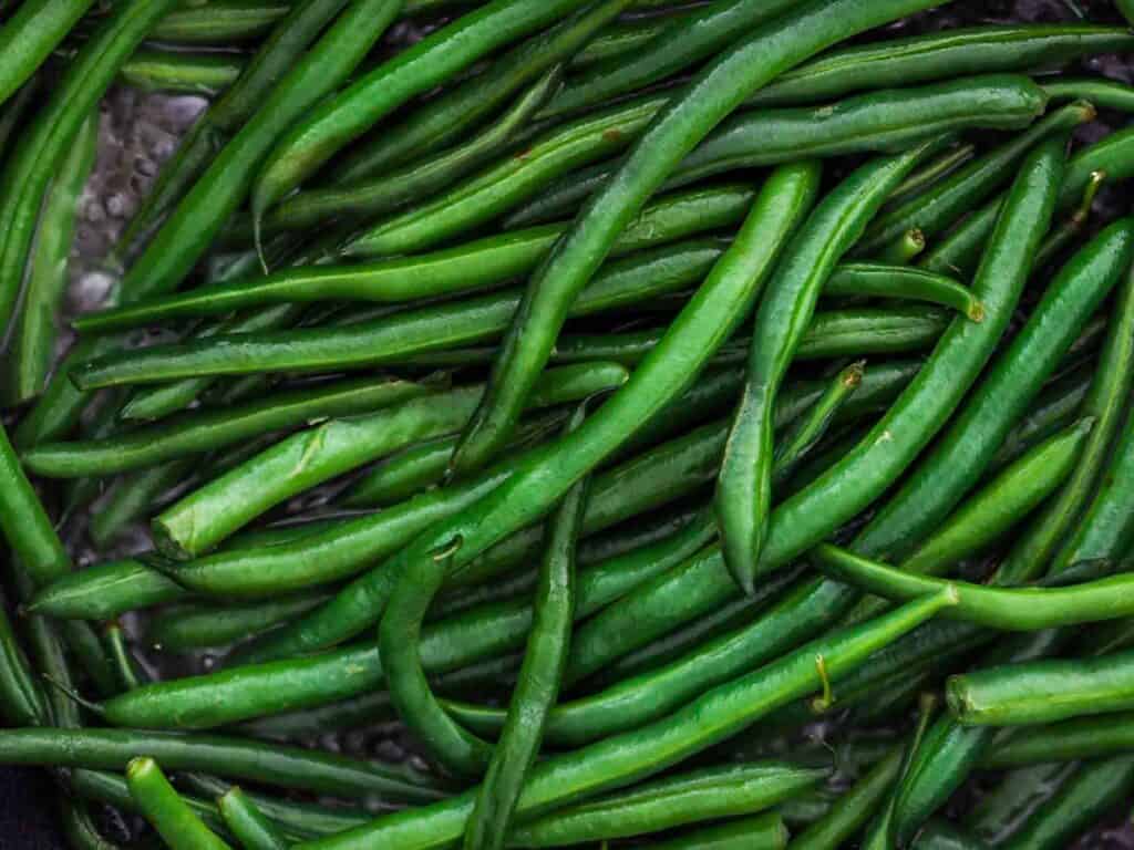 The BEST Green Beans with French Fried Shallots and Toasted Almonds. 3 green beans