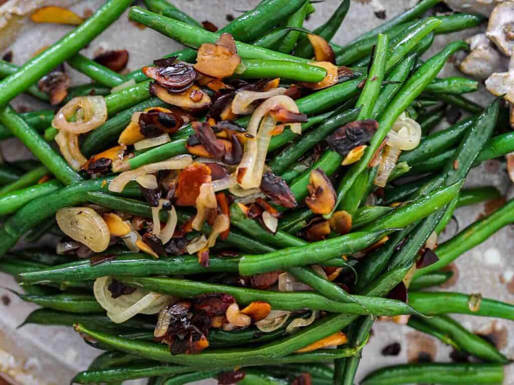 The BEST Green Beans with French Fried Shallots and Toasted Almonds. 16 image of green beans with french fried shallots2