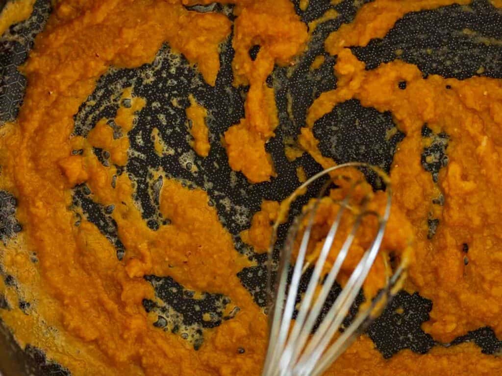 The Creamiest and BEST Vegan Mac 'n Cheese Casserole Recipe. 13 roux with seasoning