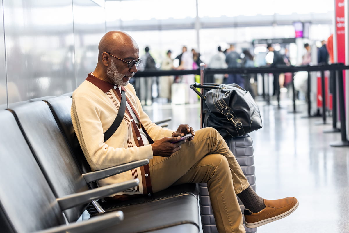 Flying with a Catheter? Here’s Honest Advice from Men Who’ve Done It